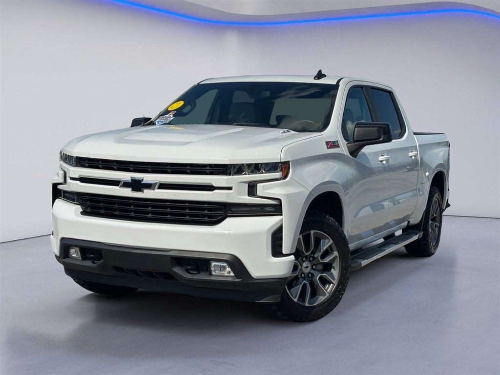 Used 2022 Summit White Chevrolet RST image 2