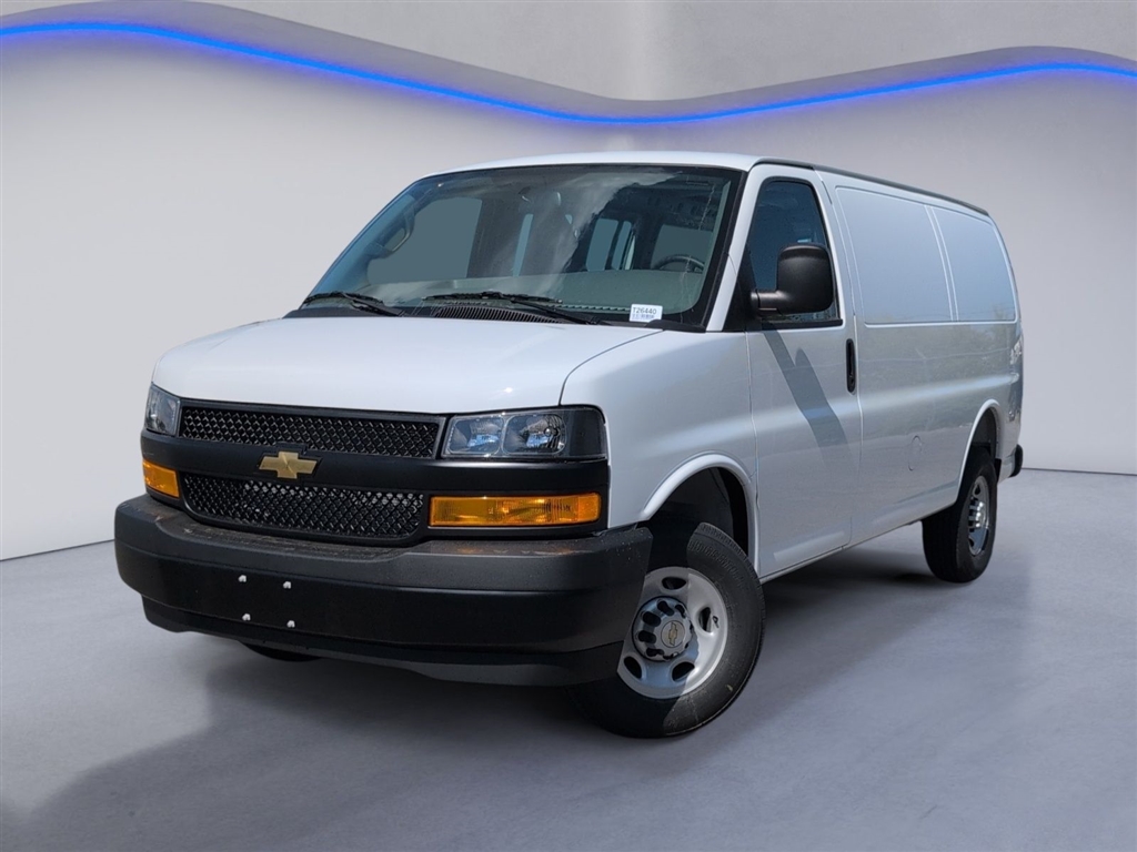 New 2026 Summit White Chevrolet 2500 image 2