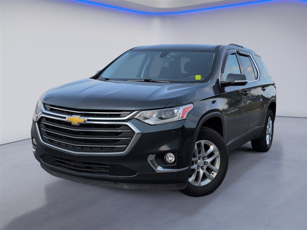 Used 2018 Graphite Metallic Chevrolet LT Cloth image 2
