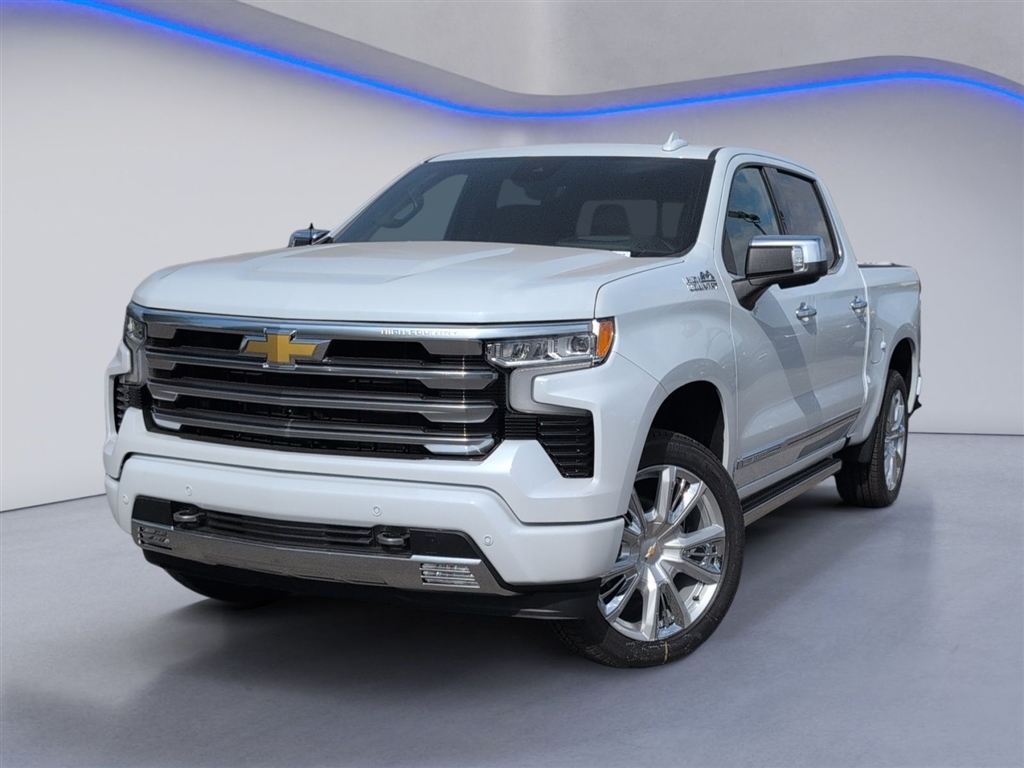 New 2026 Polar White Tricoat Chevrolet High Country image 2