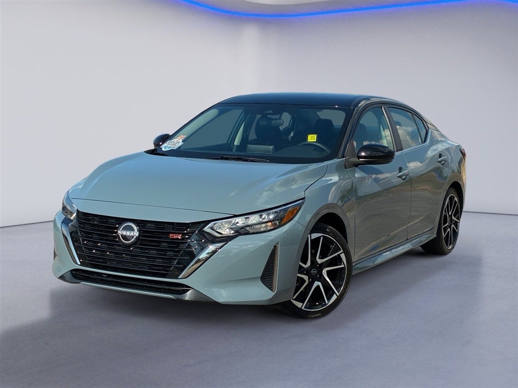 Used 2024 Atlantic Gray Metallic/Super Black Nissan SR image 2