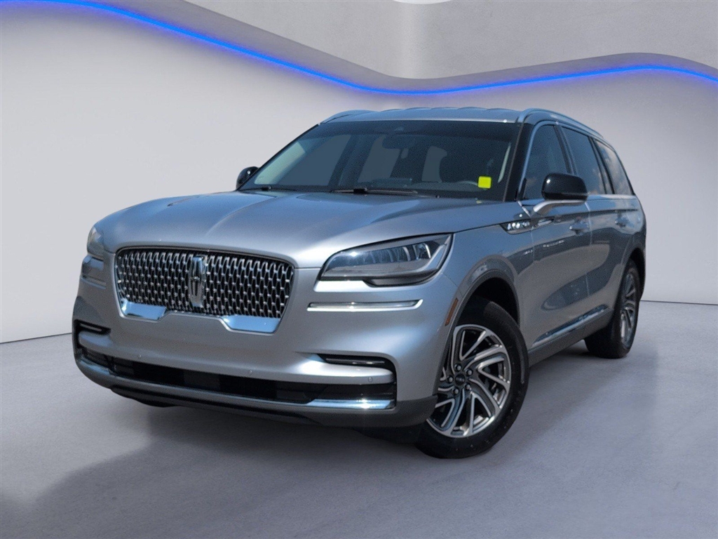 Used 2023 Silver Radiance Lincoln Standard image 2