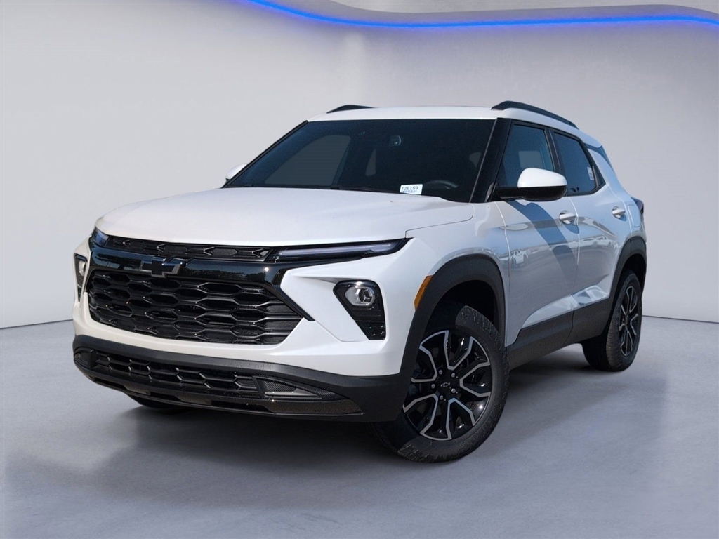 New 2026 Iridescent Pearl Tricoat Chevrolet ACTIV image 2