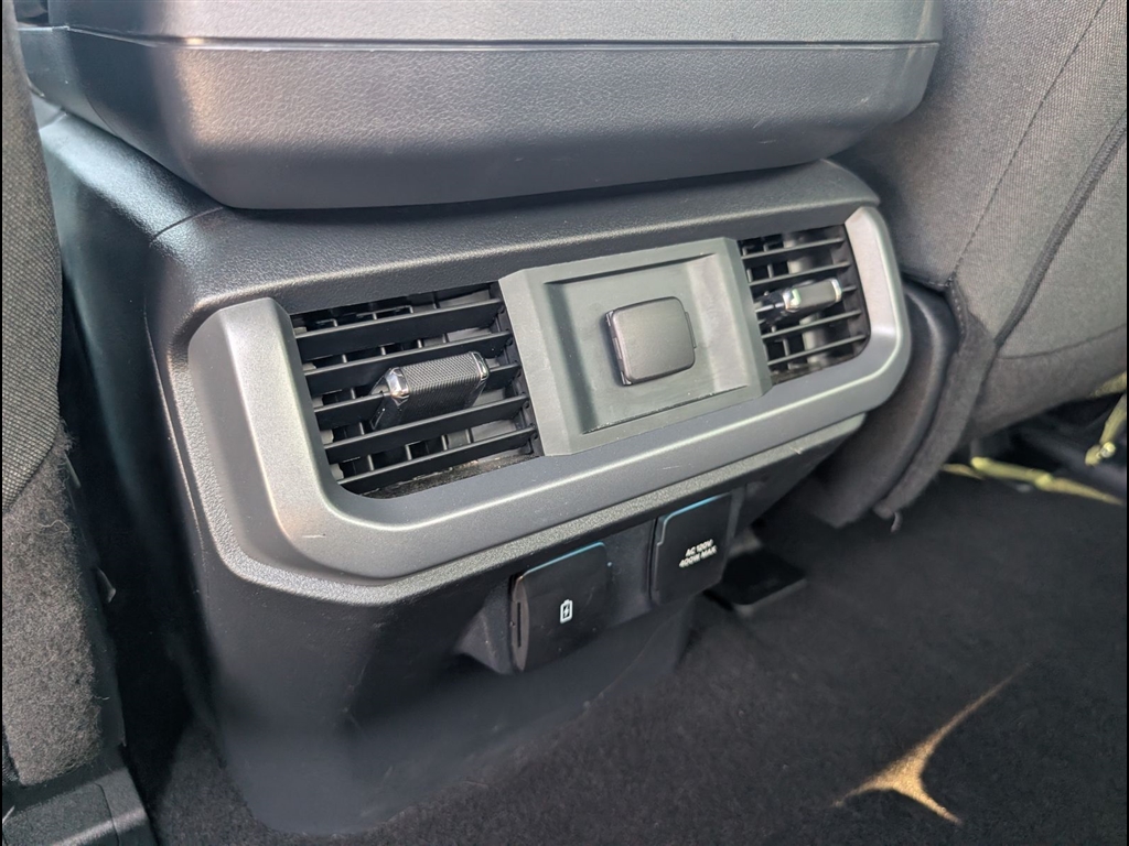 Used 2025 Atlas Blue Ford XLT image 30