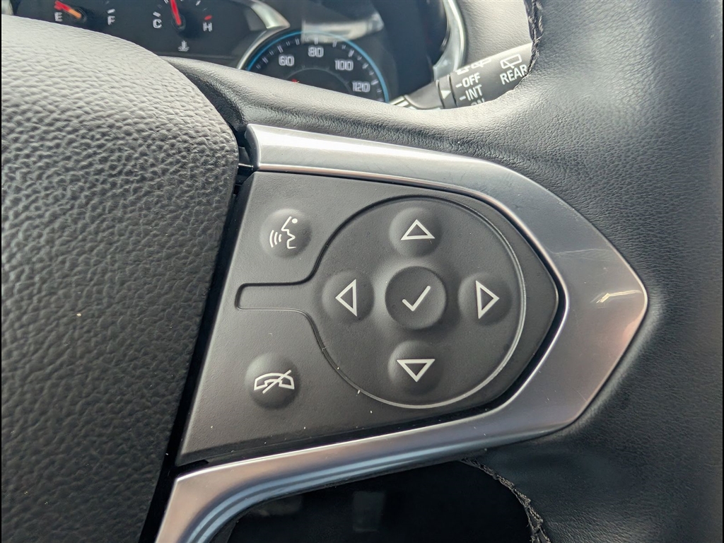 Used 2023 Summit White Chevrolet LT Leather image 30