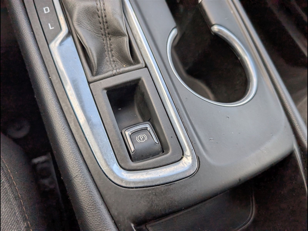 Used 2019 Summit White Chevrolet LT image 30