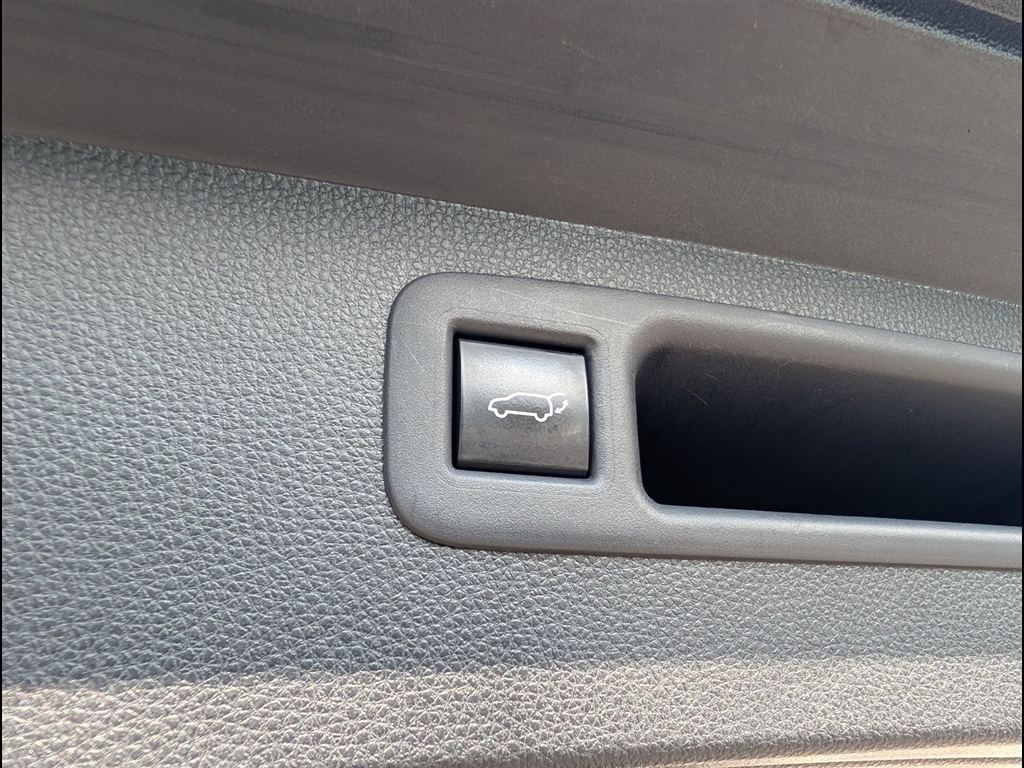 Used 2022 Magnetic Gray Metallic Toyota XLE image 30