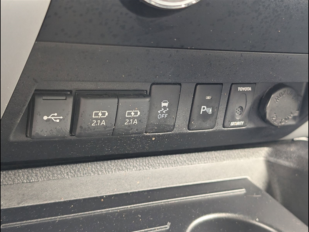 Used 2021 Midnight Black Metallic Toyota Platinum image 30