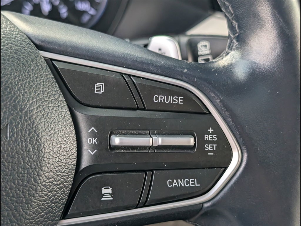 Used 2021 Hyper White Hyundai SEL image 30