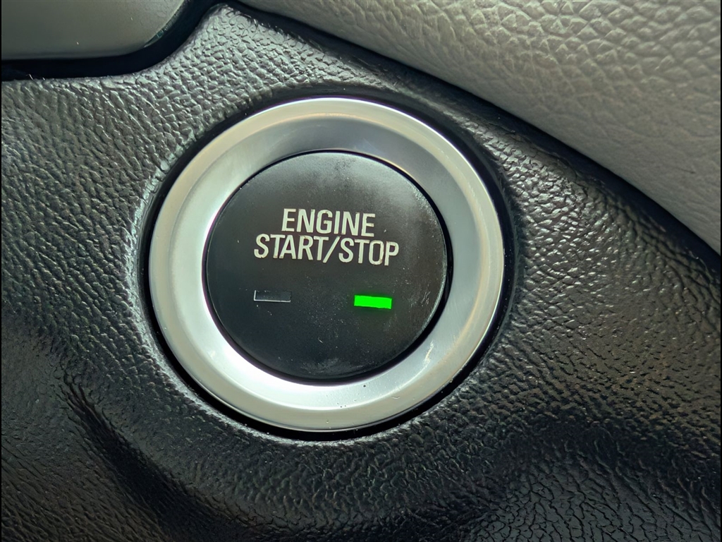 Used 2022 Iron Gray Metallic Chevrolet LT image 31