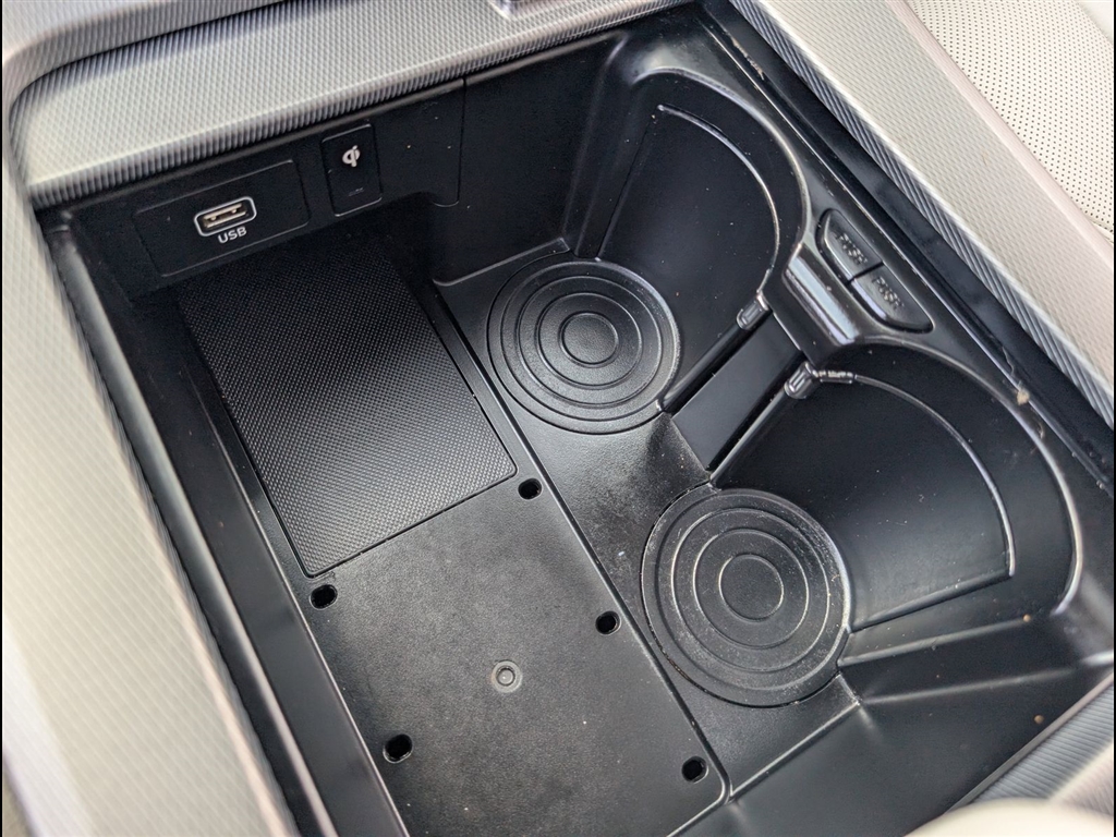 Used 2021 Hyper White Hyundai SEL image 31