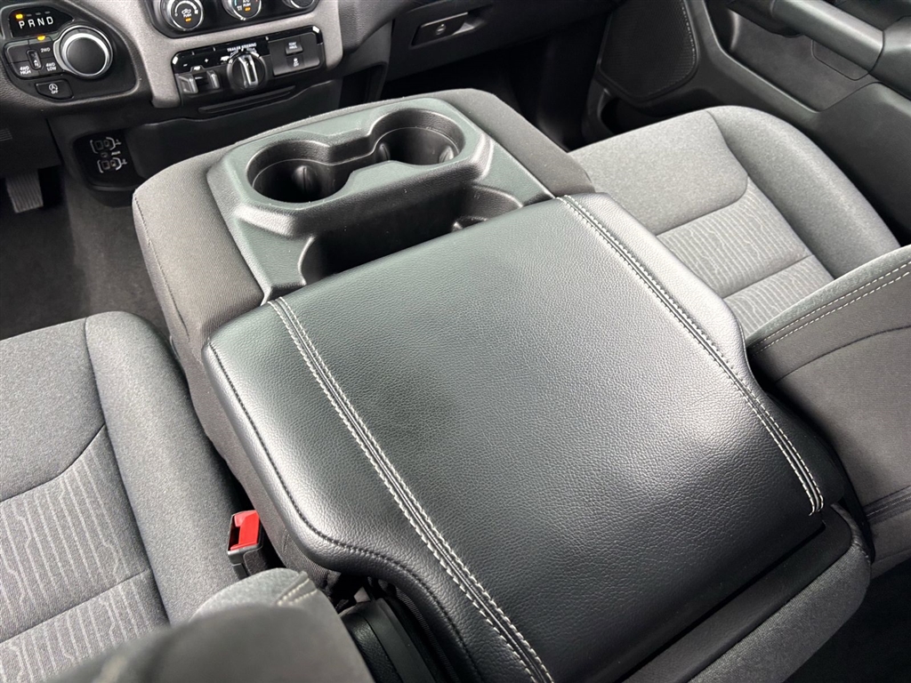 Used 2024 Granite Crystal Metallic Clear Coat RAM Tradesman image 32