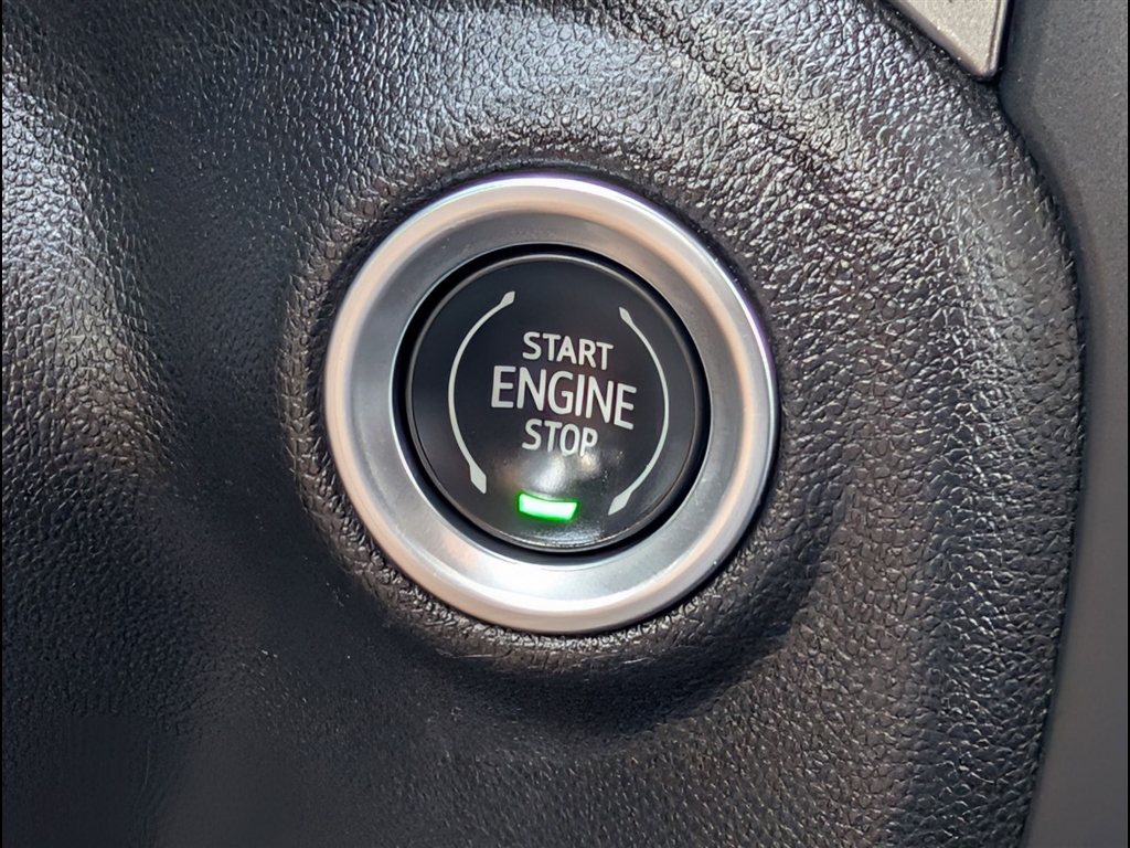 Used 2023 Summit White Chevrolet LTZ image 32