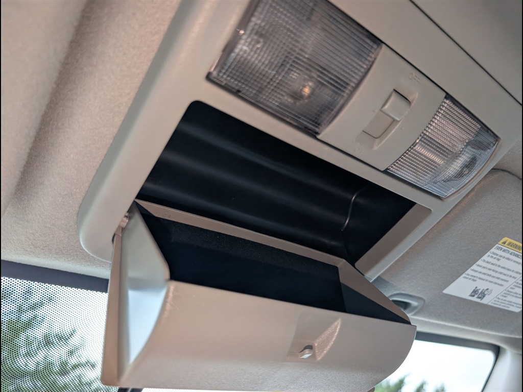 Used 2020 Magnetic Black Pearl Nissan SV image 32