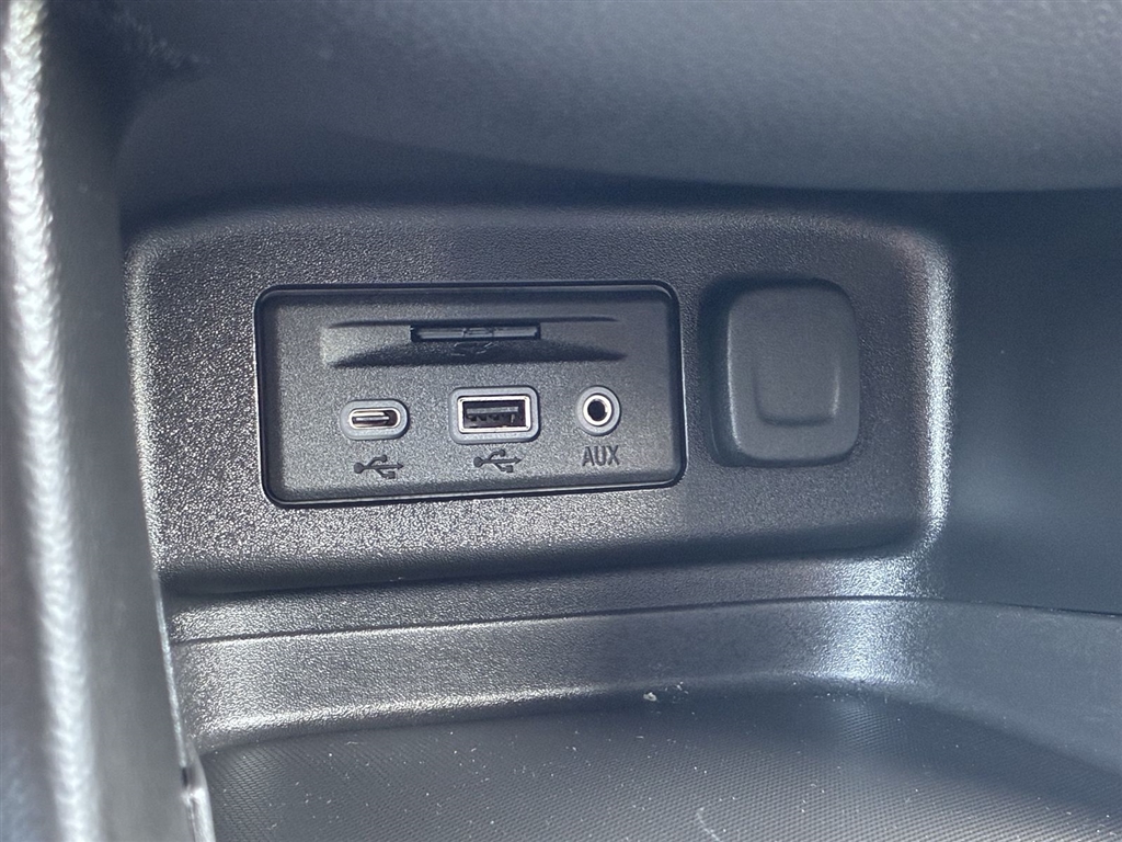Used 2020 Mosaic Black Metallic Chevrolet LT image 32
