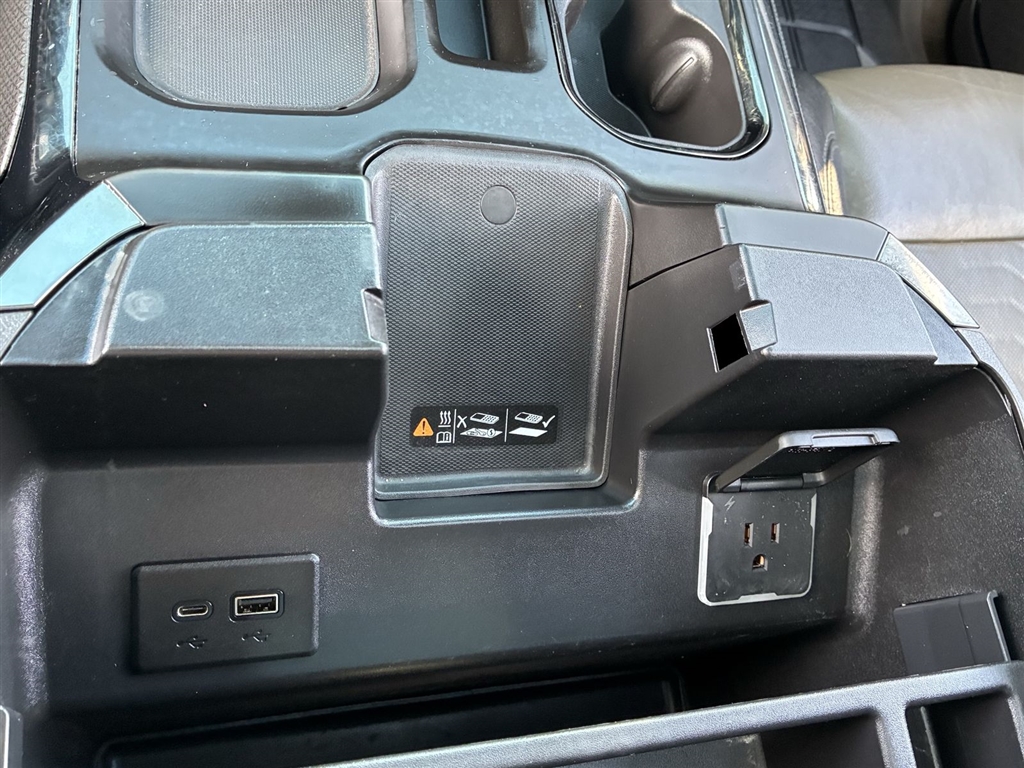 Used 2023 Black Chevrolet ZR2 image 32