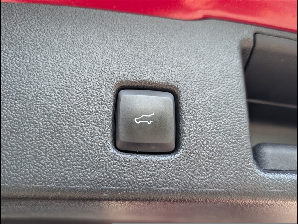 Used 2023 Rapid Red Metallic Tinted Clearcoat Ford Active image 33