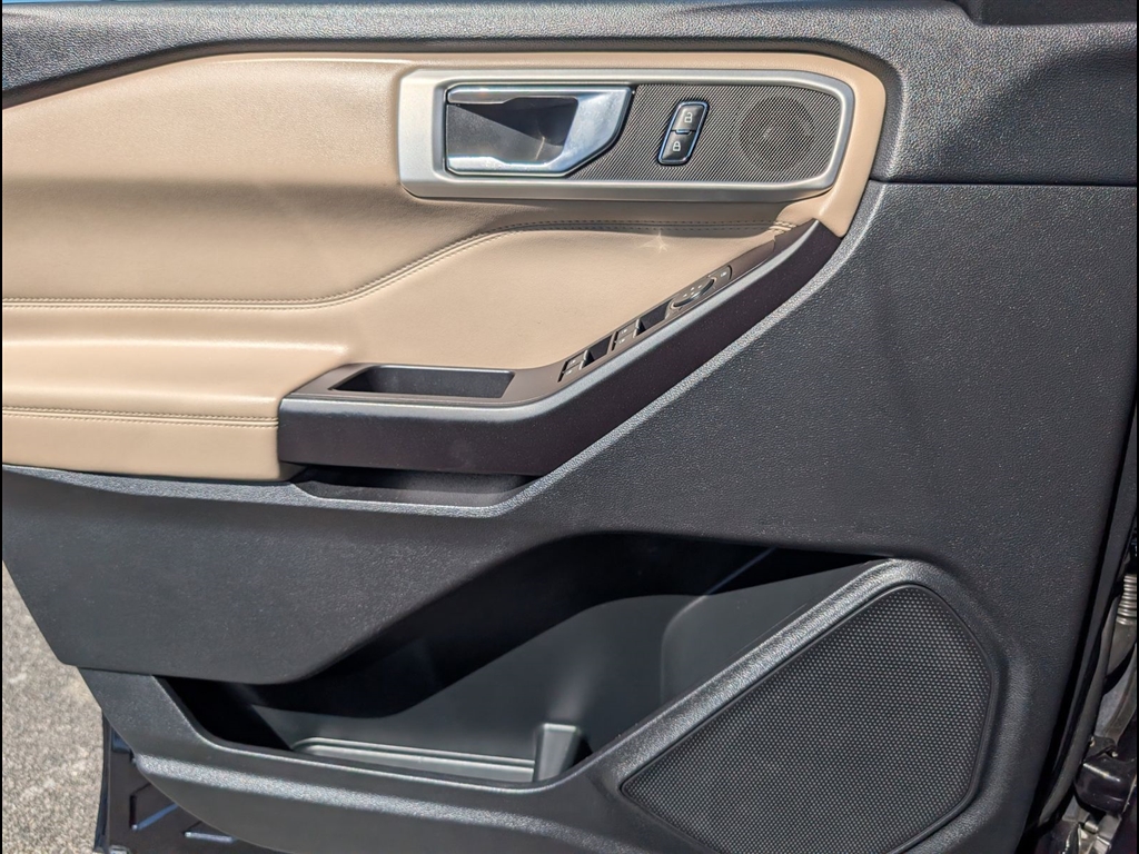 Used 2020 Agate Black Ford XLT image 33