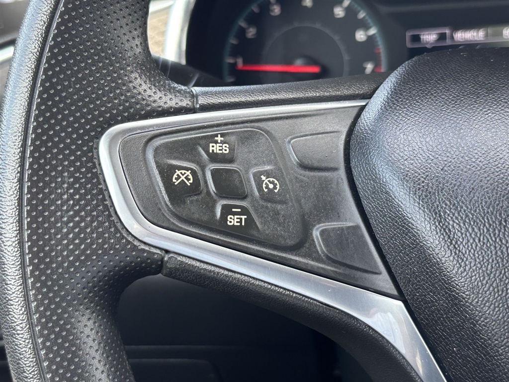 Used 2020 Mosaic Black Metallic Chevrolet LT image 33