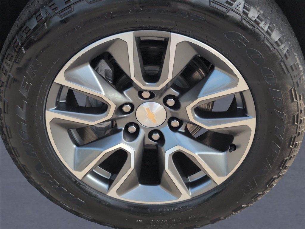Used 2024 Black Chevrolet LT image 33
