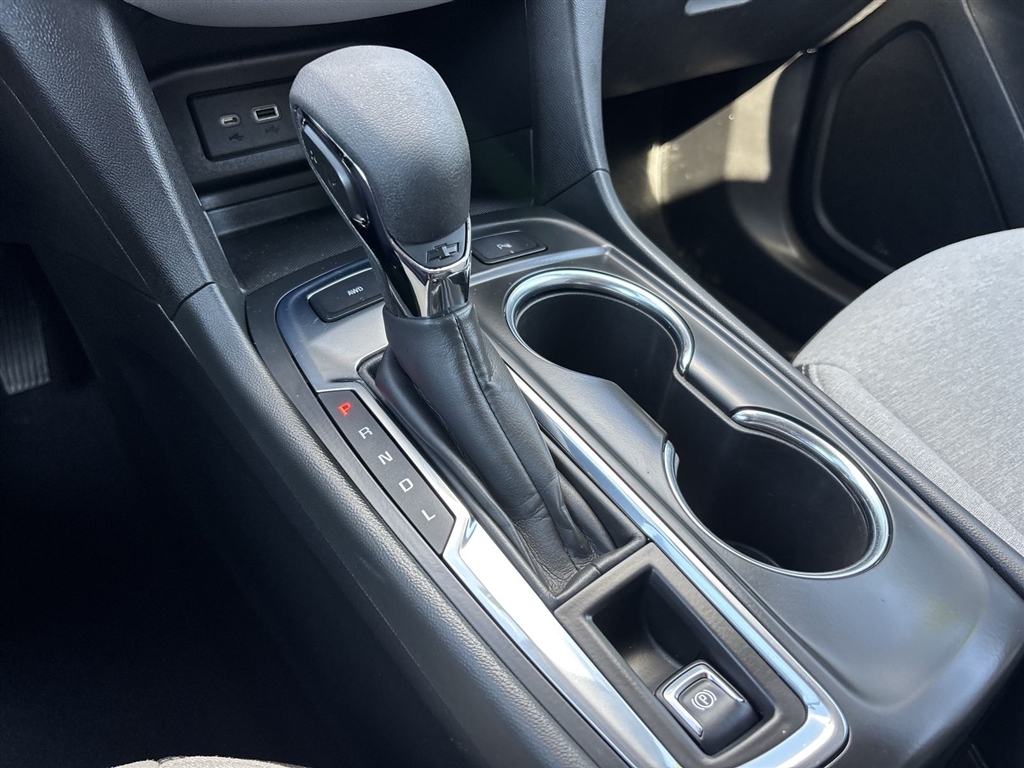 Used 2023 Sterling Gray Metallic Chevrolet LT image 33