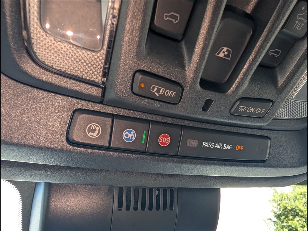 Used 2026 Onyx Black GMC AT4X image 33