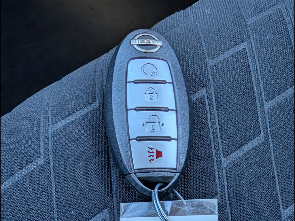 Used 2022 Scarlet Ember Tintcoat Nissan SV image 34