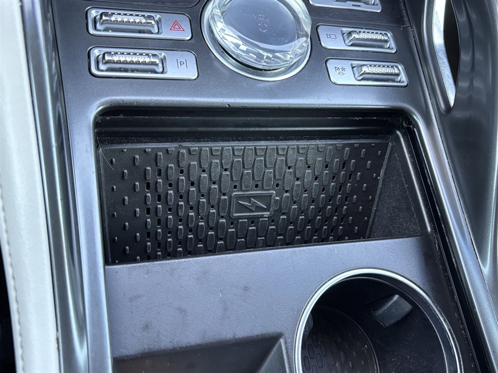 Used 2024 Silver Radiance Lincoln Reserve image 34