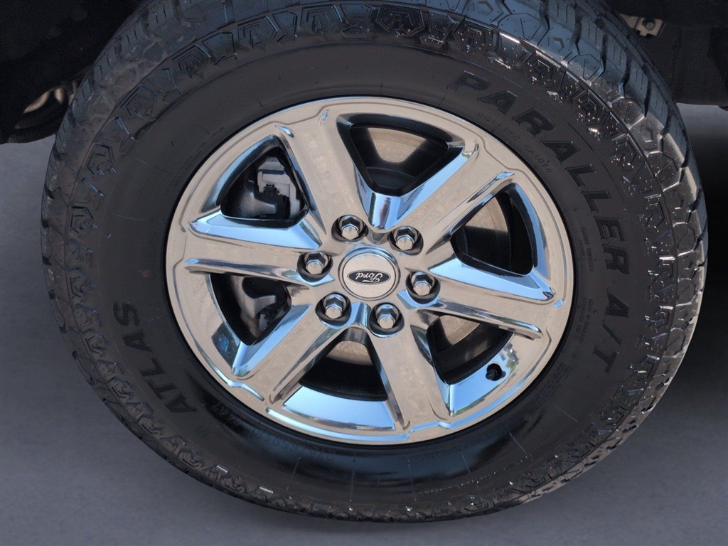 Used 2025 Carbonized Gray Ford XLT image 35