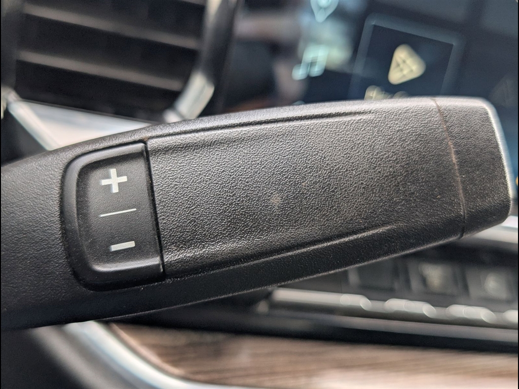 Used 2024 Summit White Chevrolet LT image 35