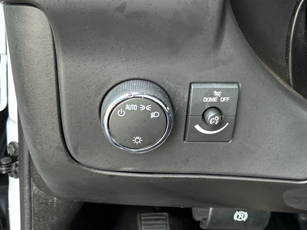 Used 2025 Summit White Chevrolet 2500 image 35
