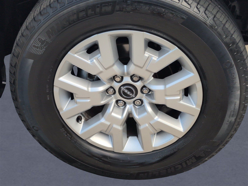 Used 2023 Glacier White Nissan SV image 35