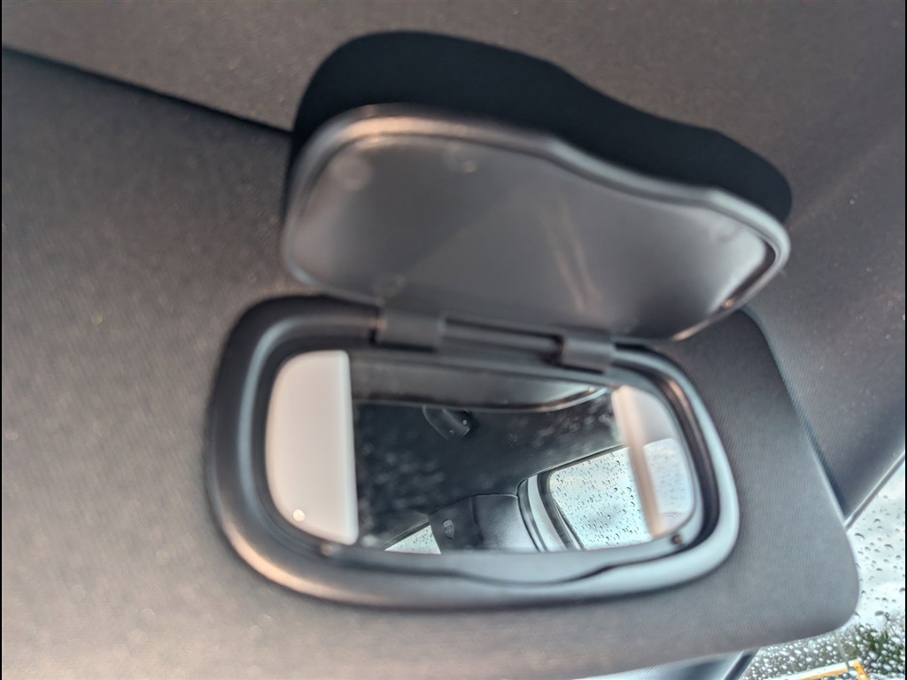 Used 2024 Bright White Clear Coat Jeep Latitude image 35