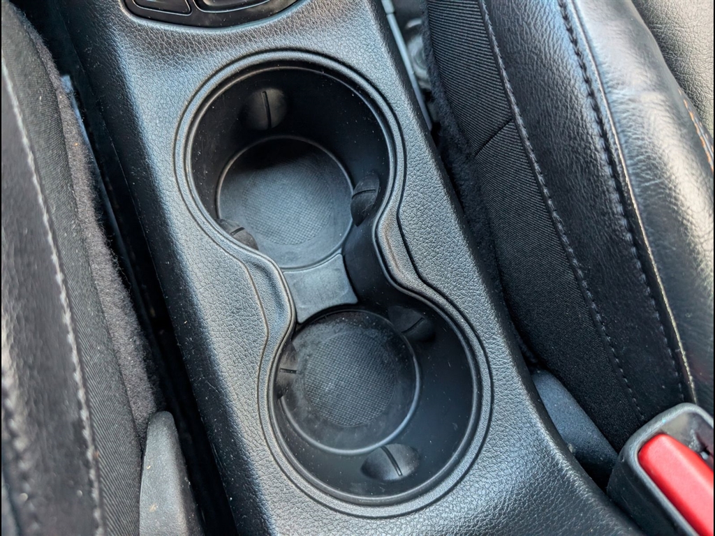 Used 2018 Diamond Black Crystal Pearl Coat Jeep Limited image 35