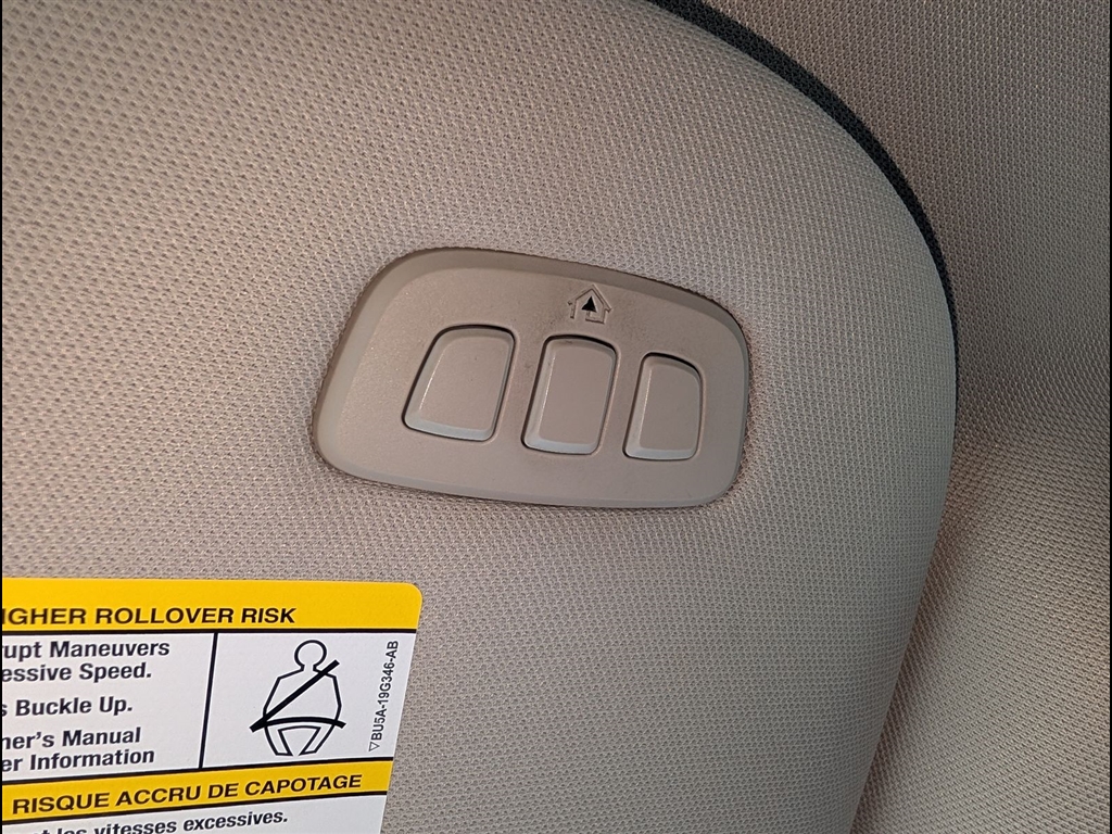 Used 2022 Oxford White Ford XLT image 36