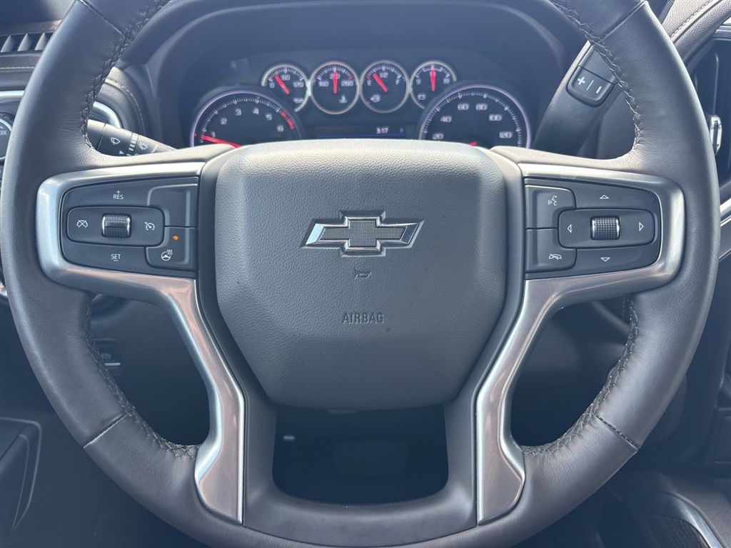 Used 2022 Summit White Chevrolet RST image 36