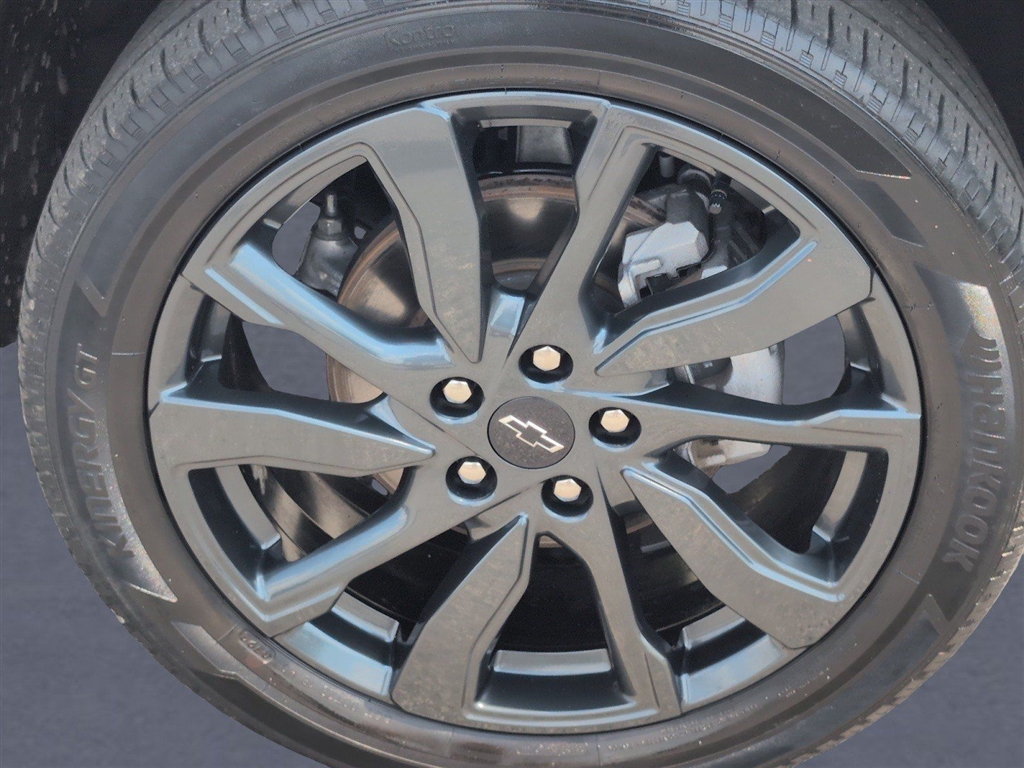 Used 2023 Iridescent Pearl Tricoat Chevrolet RS image 36