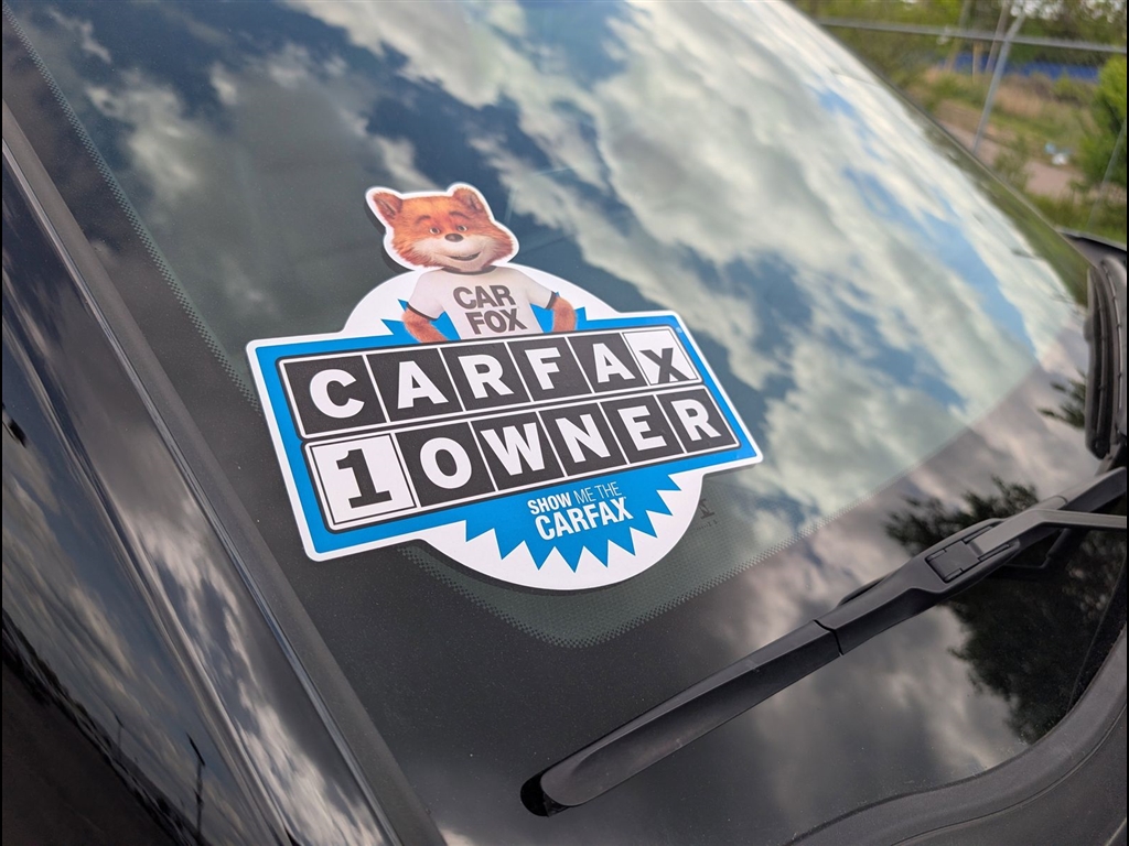 Used 2025 Sterling Gray Metallic Chevrolet RS image 36