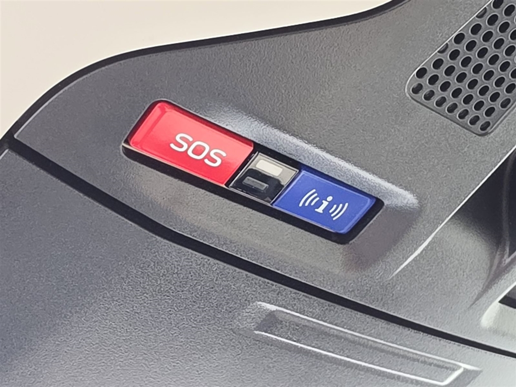 Used 2022 Autumn Green Metallic Subaru Limited image 36