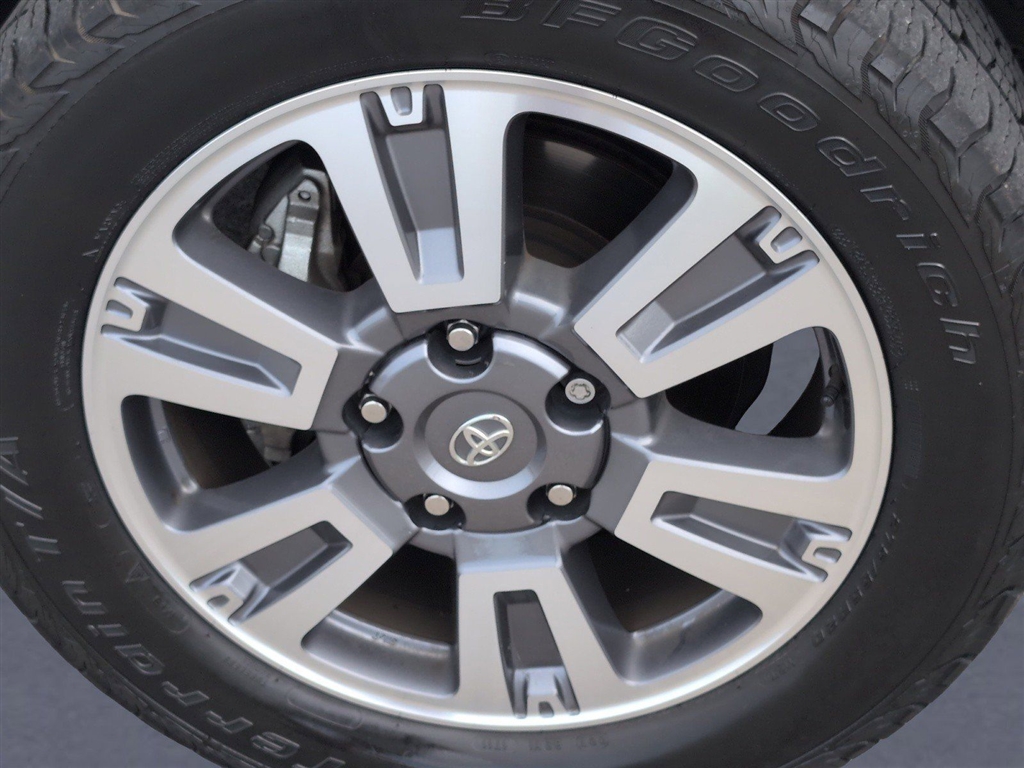 Used 2021 Midnight Black Metallic Toyota Platinum image 36