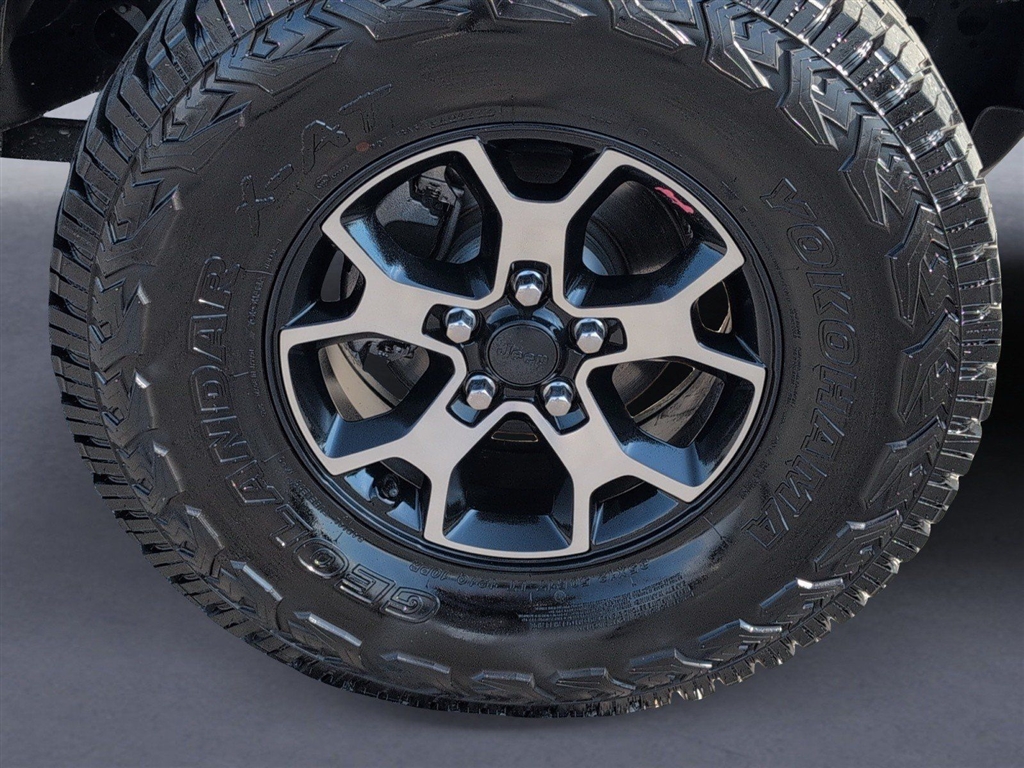 Used 2019 Ocean Blue Metallic Clear Coat Jeep Rubicon image 37