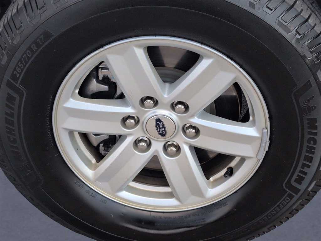 Used 2021 Oxford White Ford XLT image 37