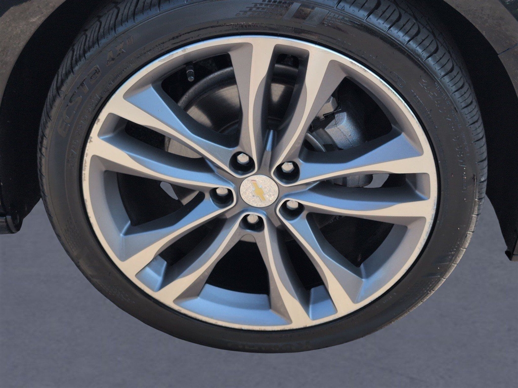 Used 2023 Mosaic Black Metallic Chevrolet LT image 37