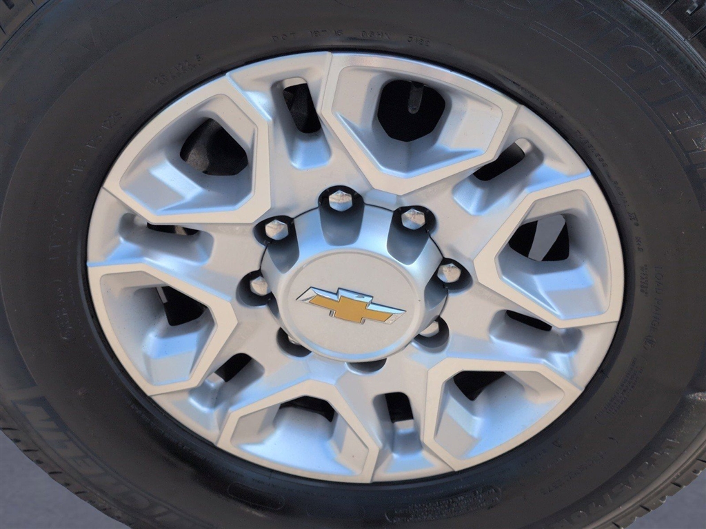 Used 2023 Summit White Chevrolet LTZ image 37