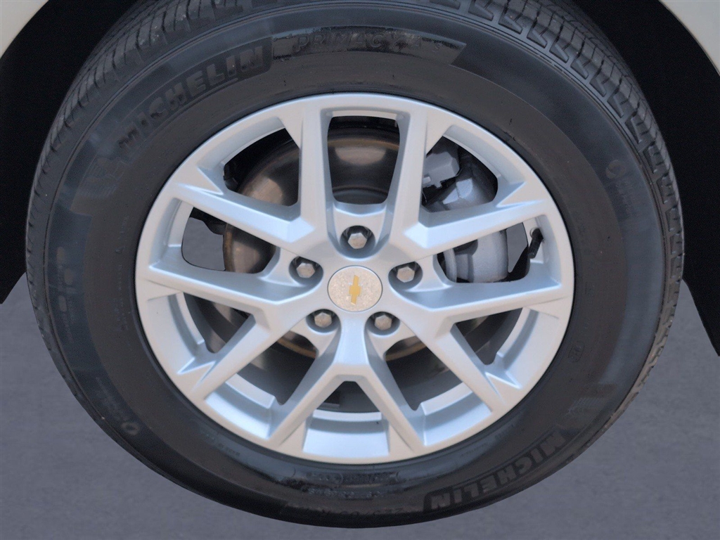 Used 2023 Sterling Gray Metallic Chevrolet LT image 37