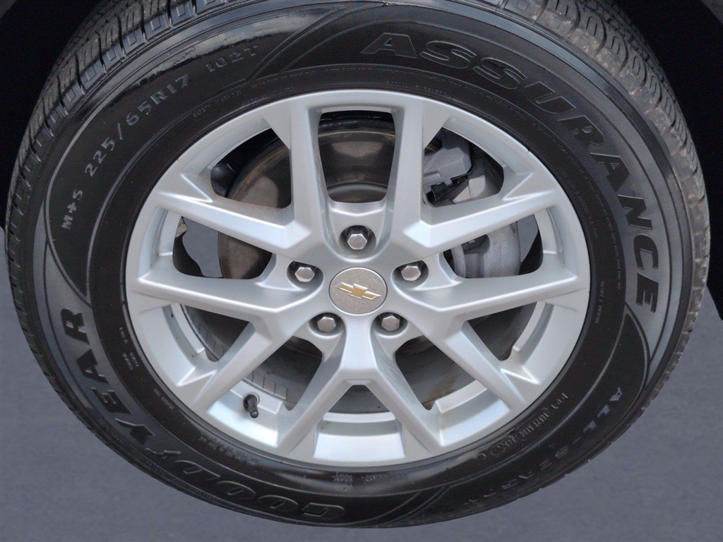 Used 2023 Mosaic Black Metallic Chevrolet LT image 37