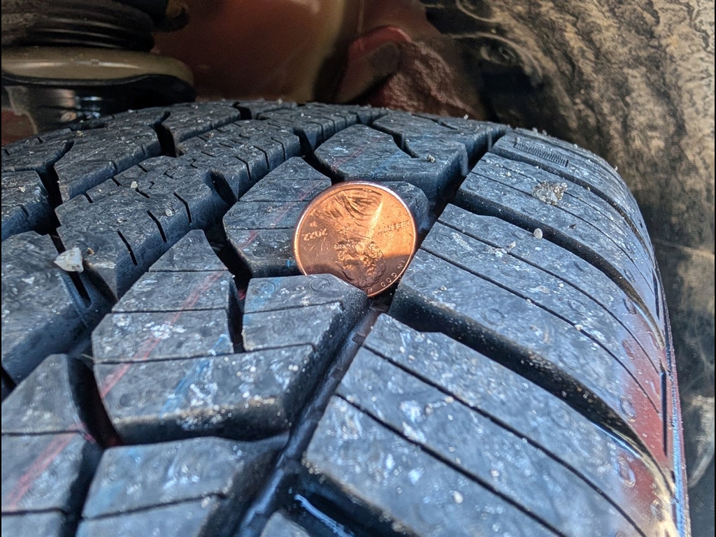 Used 2022 Scarlet Ember Tintcoat Nissan SV image 37