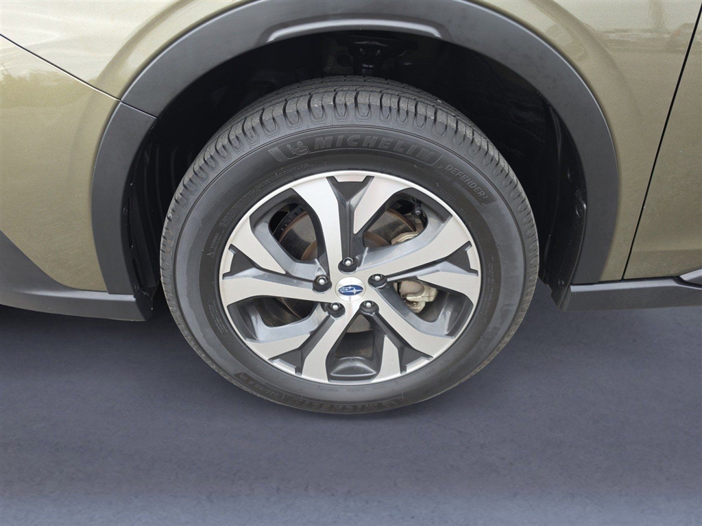 Used 2022 Autumn Green Metallic Subaru Limited image 37