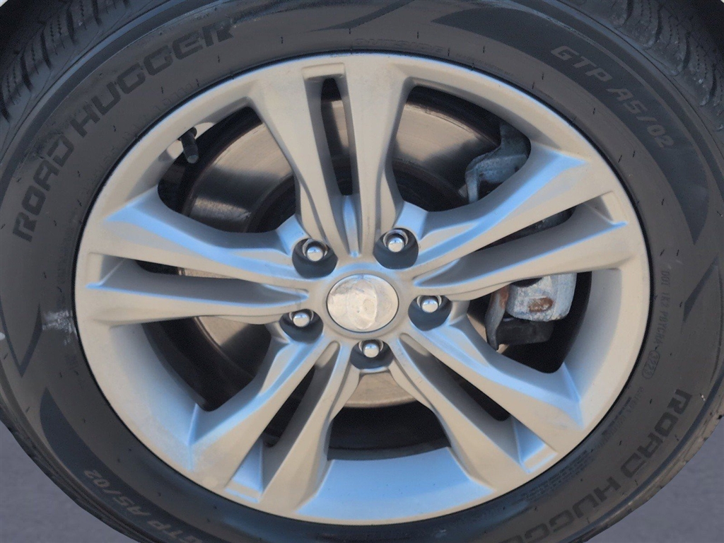 Used 2018 Quartz White Pearl Hyundai Limited image 37