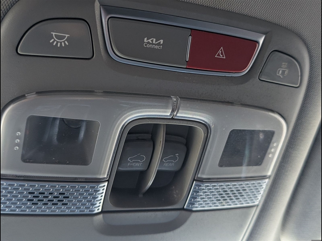Used 2023 Glacial White Pearl Kia SX image 37